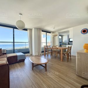 Apartamento De Dos Dormitorios En Venta, Playa Brava, Punta Del Este.