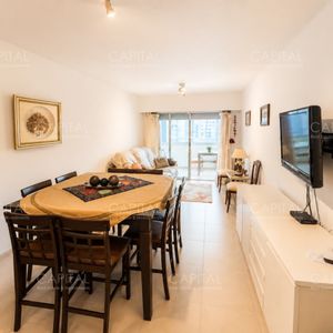 Departamento Zona Colegios Dos Dormitorios Con Dependencia De Servicioen Venta