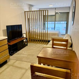 Monoambiente Amoblado En Alquiler Anual En Pocitos, Sobre Calle Chucarro