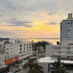 Departamento En Venta De 2 Dormitorios En Península Punta Del Este