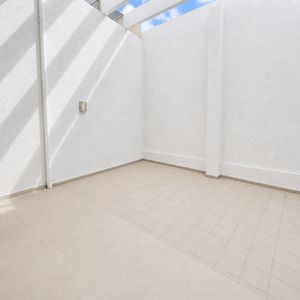 Penthouse En Alquiler De 3 Dormitorios En Cond. Ciudad Real