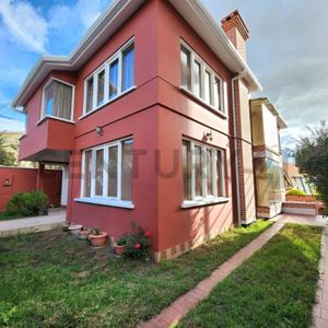 Casa En Alquiler Achumani 