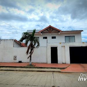 Hermosa Y Amplia Casa En Venta