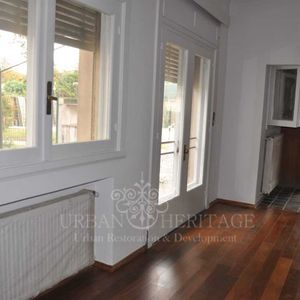 Exclusivo Apartamento Reciclado De 2 Dormitorios Con Jardín Privado En Carrasco