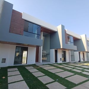 Casa En Venta En Villa Bonita Urubo A Tc Oficial 