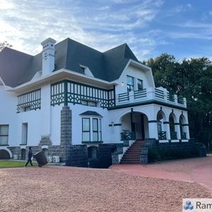 Apartamento En Alquiler C/ Cochera En Prado