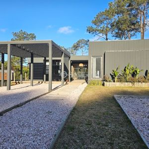 Diseño Moderno Y Confort En Barrio Privado Reserva Montoya
