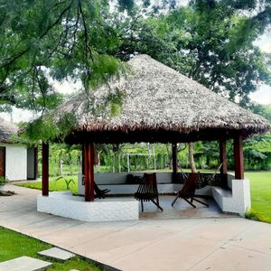 Amplia Casa Quinta A Estrenar