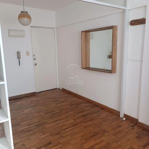 Cordón Ref Y2071  Monoambiente En Alquiler (av. 18 De Julio Y Vázquez)