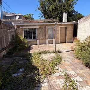 Ituzaingo Ref Ly2024  Casa En Venta En (damaso A. Larrañaga Y Geronimo Piccioli)