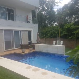 Casa De Lujo En El Urubo