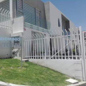 Anticretico Hermosa Casa En Condominio Privado