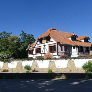 Casa En Venta Sobre Av. Belgrano Esquina Av. Membrillos