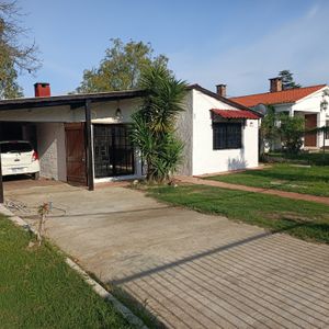 Acepta Préstamo Excelente Padrón Unico Garaje 2 Autos Fondo Y Frente Enjardinado