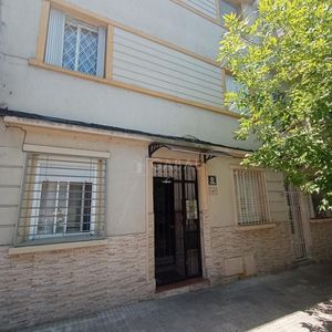 Venta 2 Dormitorios En Goes Con Renta