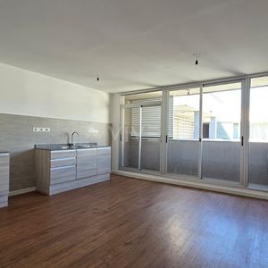 Apartamento Alquiler 2 Dormitorios, Brazo Oriental. 119.