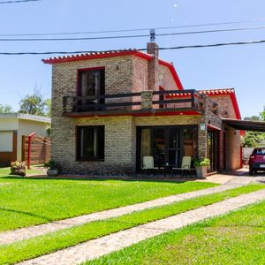 Casa Los Angeles Maldonado Nuestra Sra Lourdes Ca100810  3 Dormitorios 2 Baños