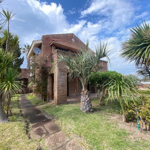 Casa Los Angeles Maldonado Mariett Ca102395  5 Dormitorios 3 Baños