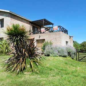 Casa Punta Colorada Maldonado Piedras 2 Ca200181  3 Dormitorios 2 Baños