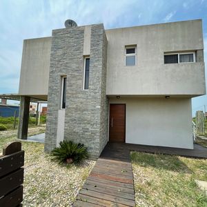 Casa Punta Negra Maldonado Venezuela Ca200492  3 Dormitorios 2 Baños