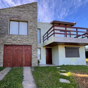 Casa Punta Colorada Maldonado Mateo Ca200633  2 Dormitorios 3 Baños