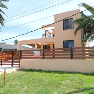 Casa San Francisco Maldonado Sofia Y Vanesa Ca200814  3 Dormitorios 2 Baños