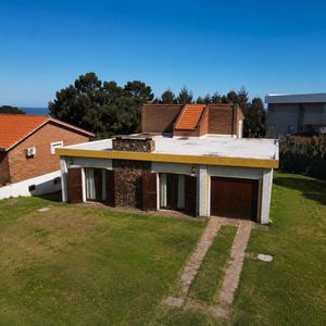 Casa Proa Al Mar Maldonado  Ca501774  3 Dormitorios 2 Baños
