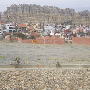 Terreno Soleado De 300 Mt2 Ubicado En La Urbanizacion Suiza II