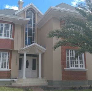 Hermosa Casa En Alquiler