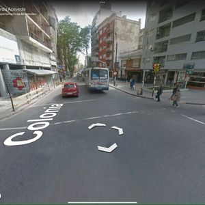 Venta De 2 Locales Comerciales Ubicados En Eduardo Acevedo Y Colonia Con Renta