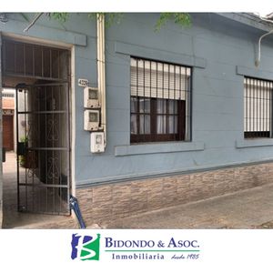 Bidondo Vende Casa De 2 Dormitorios Al Frente En La Teja