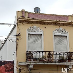 Casa En Planta Alta De 2 Dormitorios