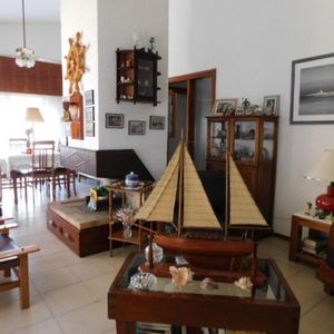 Muy Buena Casa En Lezica En «excelente Estado De Conservación»