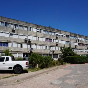 Apartamento De 2 Dormitorios En Excelente Estado De Conservación ( Complejo Habitacional Millán Y Lecocq )