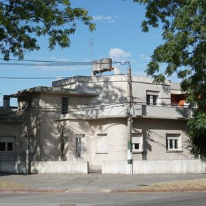 Bajó De Precio !! Importante Propiedad En Sayago Con Garaje Excelente Ubicación  A Pasitos De Devoto