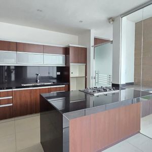 Alquiler De Casa De Lujo En El Norte Cond. La Colina 