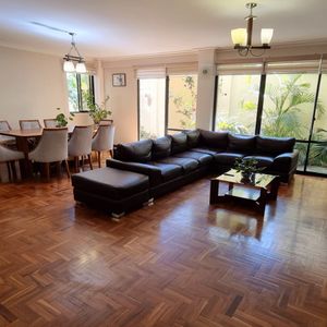 Departamento En P. Baja C/patio Hermoso Jardin Soleado