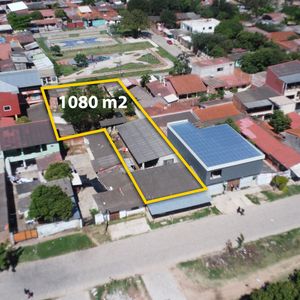 Inmueble Comercial De Calle A Calle En Venta
