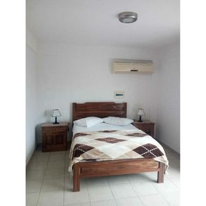 Departamento Amoblado De 1 Dormitorio Zona Calle Arenales.