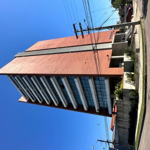 Alquiler Sin Muebles 2 Dorm En Condominio Vertical Isuto