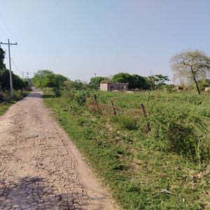 Terreno Amplio En Cotoca En Venta