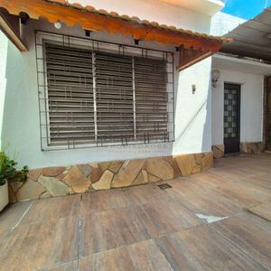 Apartamento En Venta De Dos Dormitorios En Belvedere