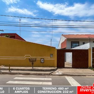 Amplia Casa En Venta