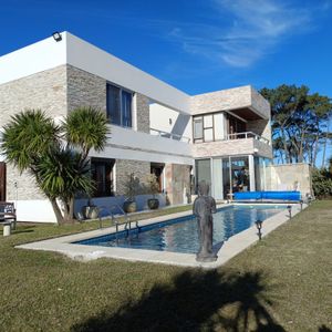 Venta De Espectacular Casa En Tío Tom, Oportunidad única!!!