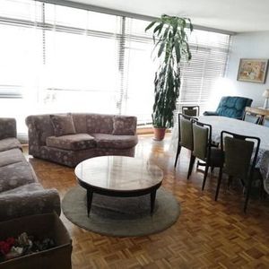Venta Apartamento Tres Dormitorios Pocitos