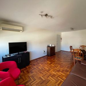 Alquiler Apartamento 3 Dormitorios Pocitos  Equipado Con Garage