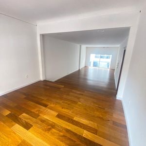 Alquiler Oficina O Residencia En Pocitos   Primer Nivel