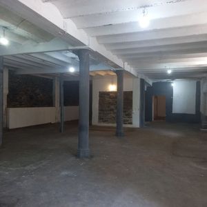 Local Céntrico Próximo A Av Uruguay
