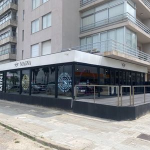 Local Comercial Premium En Esquina Sobre Rambla Perú – Ideal Automotriz Y Gastronomía