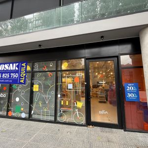 Alquiler Moderno Local En Parque Rodó Con 205m2 Y Patio